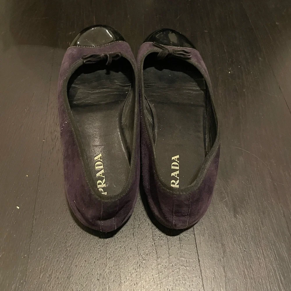 Prada Navy Suede Flats Sz 37 - Picture 4 of 6